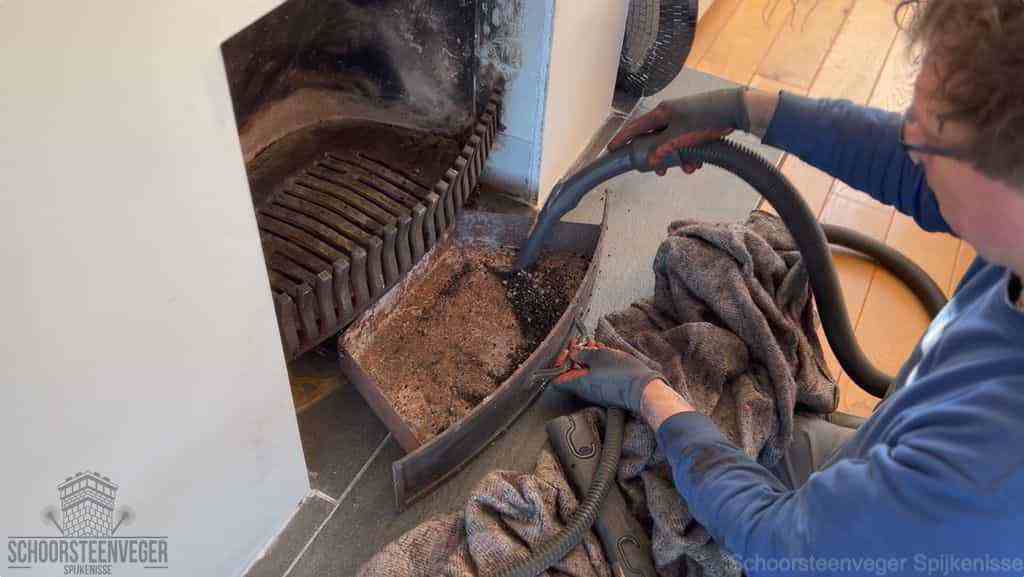 Prijs schoorsteenvegen Spijkenisse schouw reinigen Prijs schoorsteenvegen Spijkenisse schouw reinigen